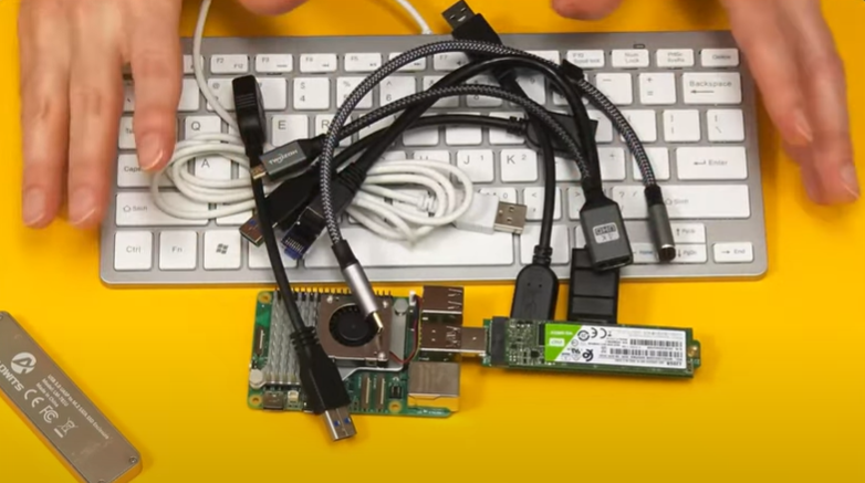 Explaining Computers Runs a Raspberry Pi for a Week on Battery