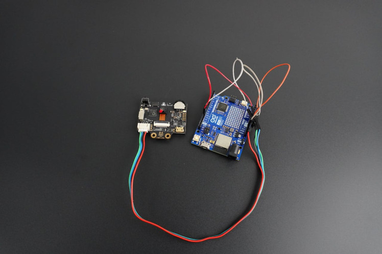 Husky lens connected to the Arduino through I2C